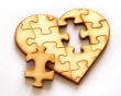 Coeur de puzzle en bois