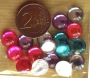 Grosses demi-perles translucides lumière assorties couleurs gaie
